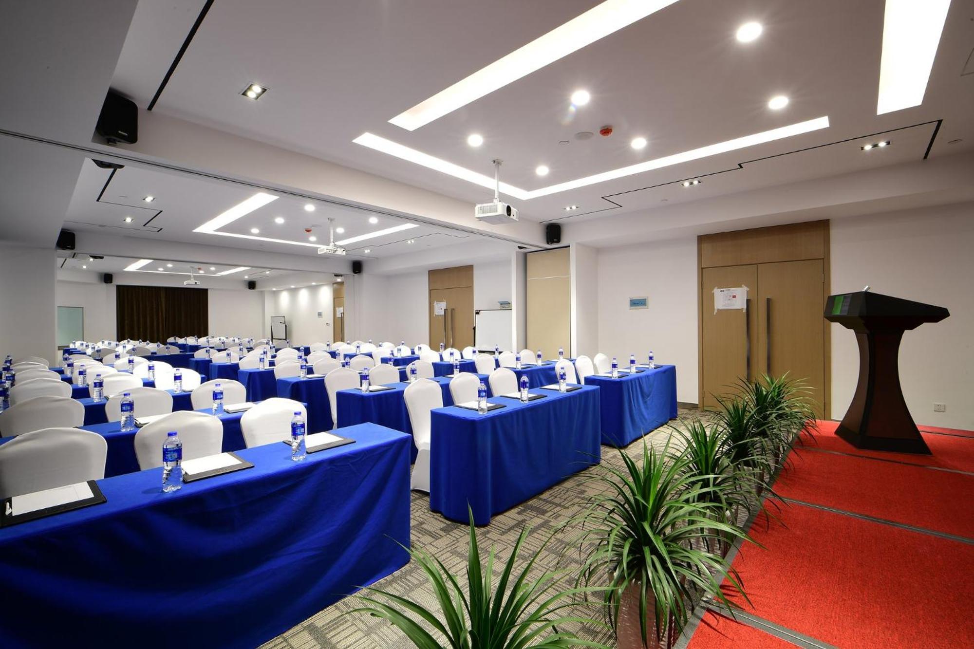 Holiday Inn Express - Liuyang Development Zone, An Ihg Hotel Bagian luar foto